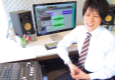 山上智（ナレーター／スタジオバーズ主任クリエイター）